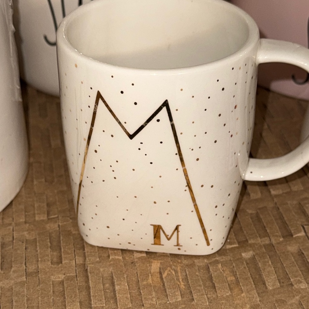 [sale]ANTHROPOLOGIE Gold Speckled Coffee Tea Cup Mug with Initial M